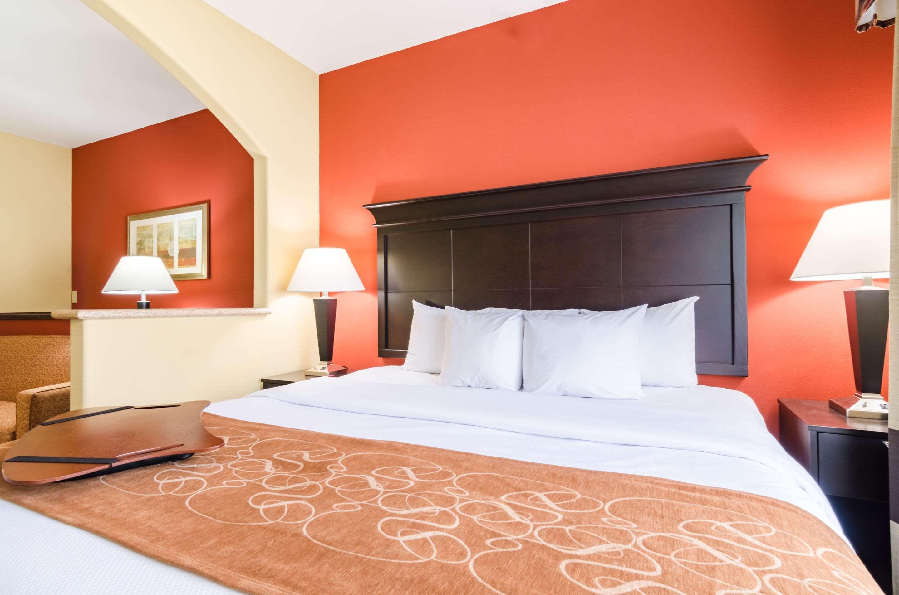 Comfort Suites Salina South エクステリア 写真