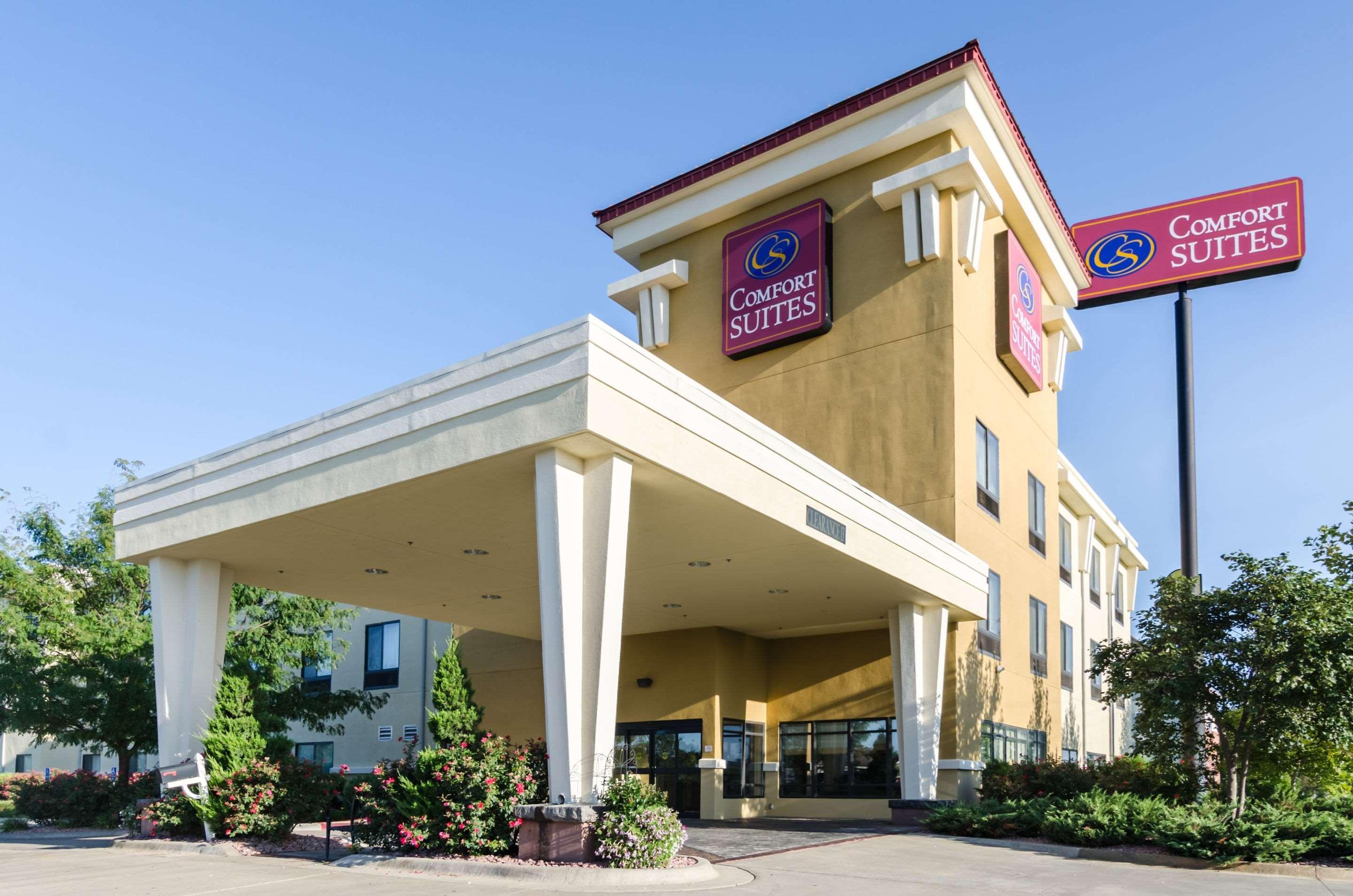 Comfort Suites Salina South エクステリア 写真