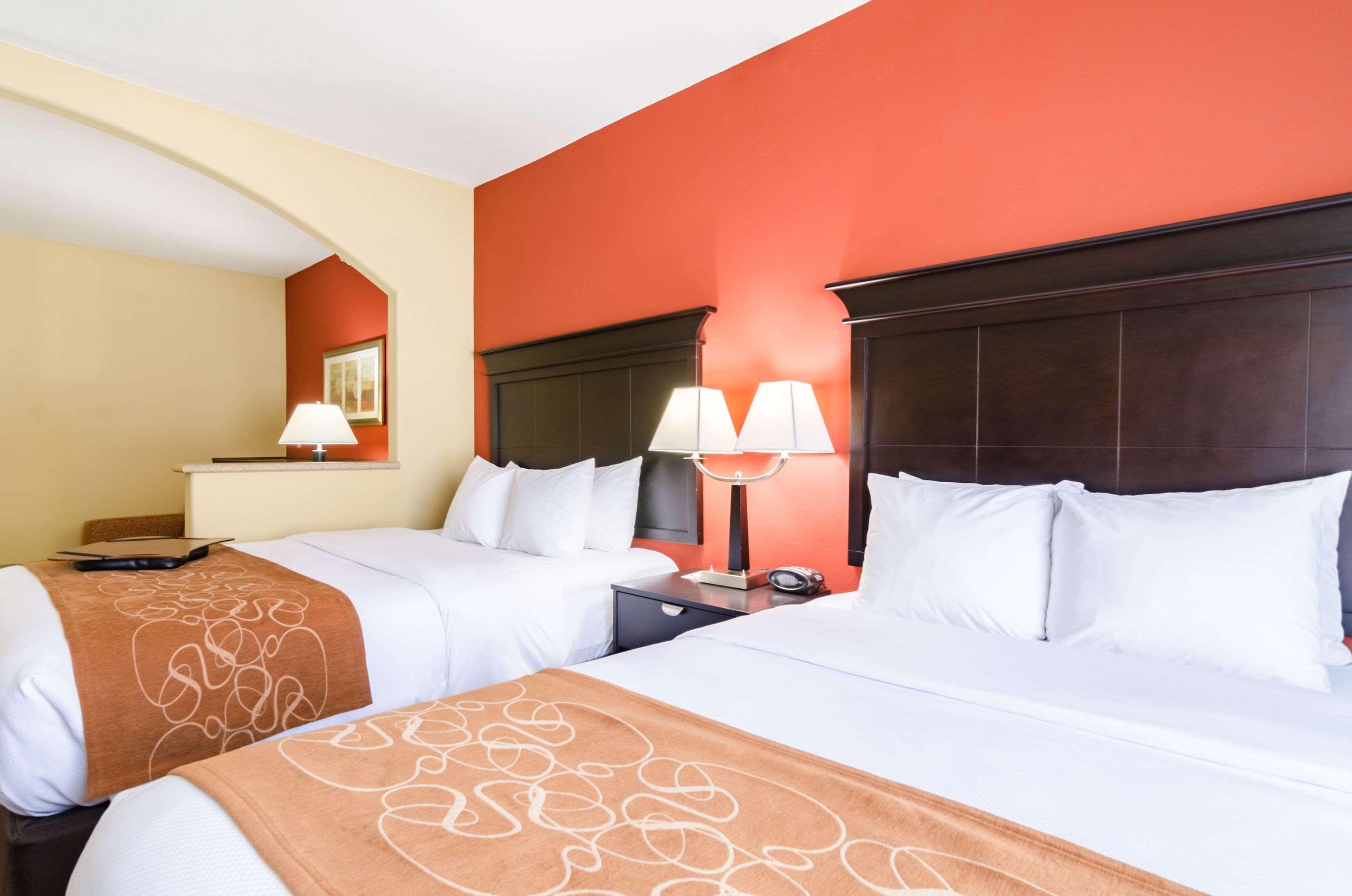 Comfort Suites Salina South エクステリア 写真