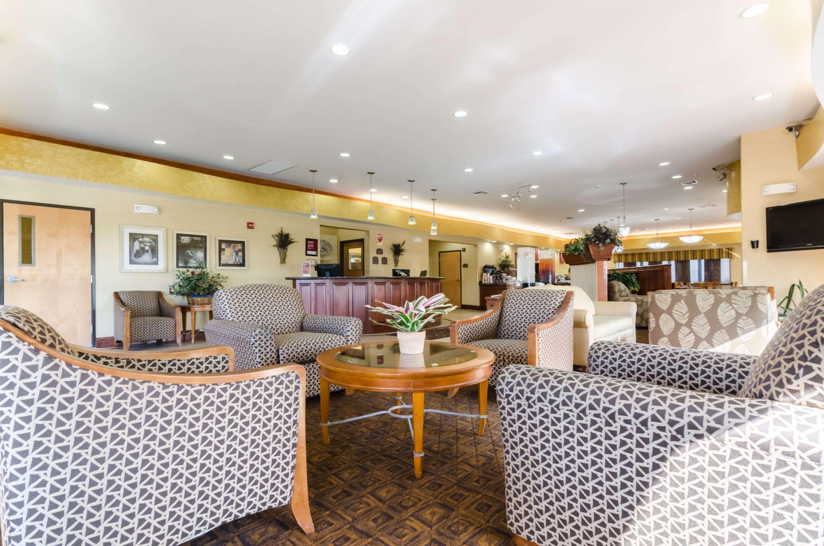Comfort Suites Salina South エクステリア 写真